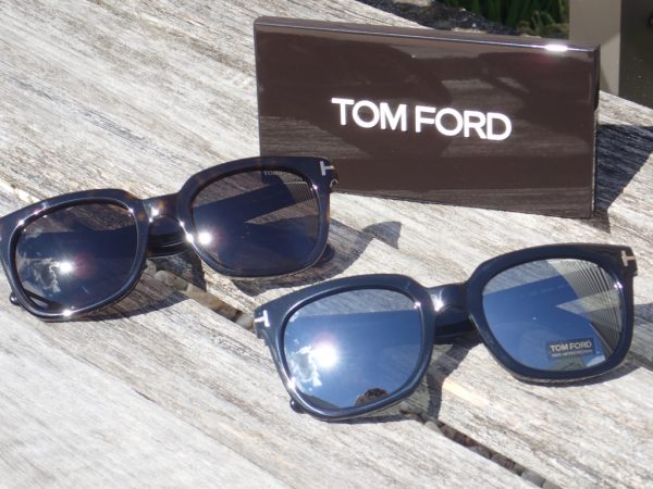 TOM FORD トムフォード TF211 AF 01A ウェリントンアイウェア サングラス 眼鏡 ブラック 53□21‐140