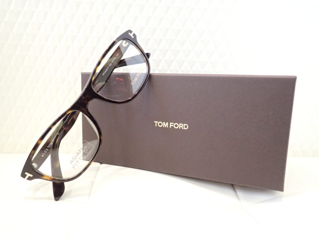 TOM FORD（トムフォード） TF5430-F/052 56サイズ 新品