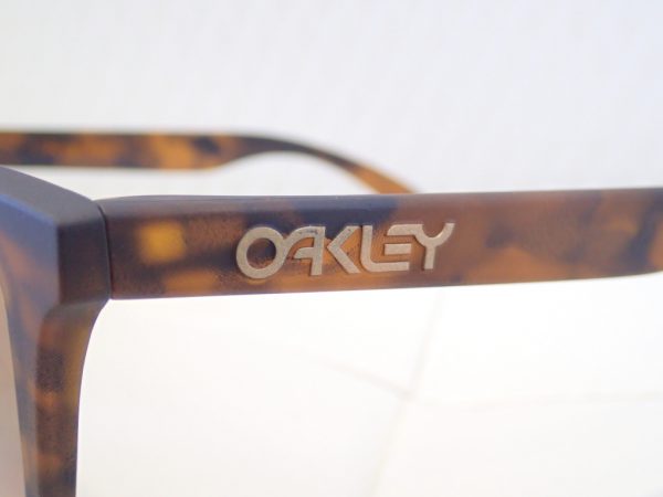 OAKLEY(オークリー) 「Frogskins」 新色サングラス入荷しました-OAKLEY 