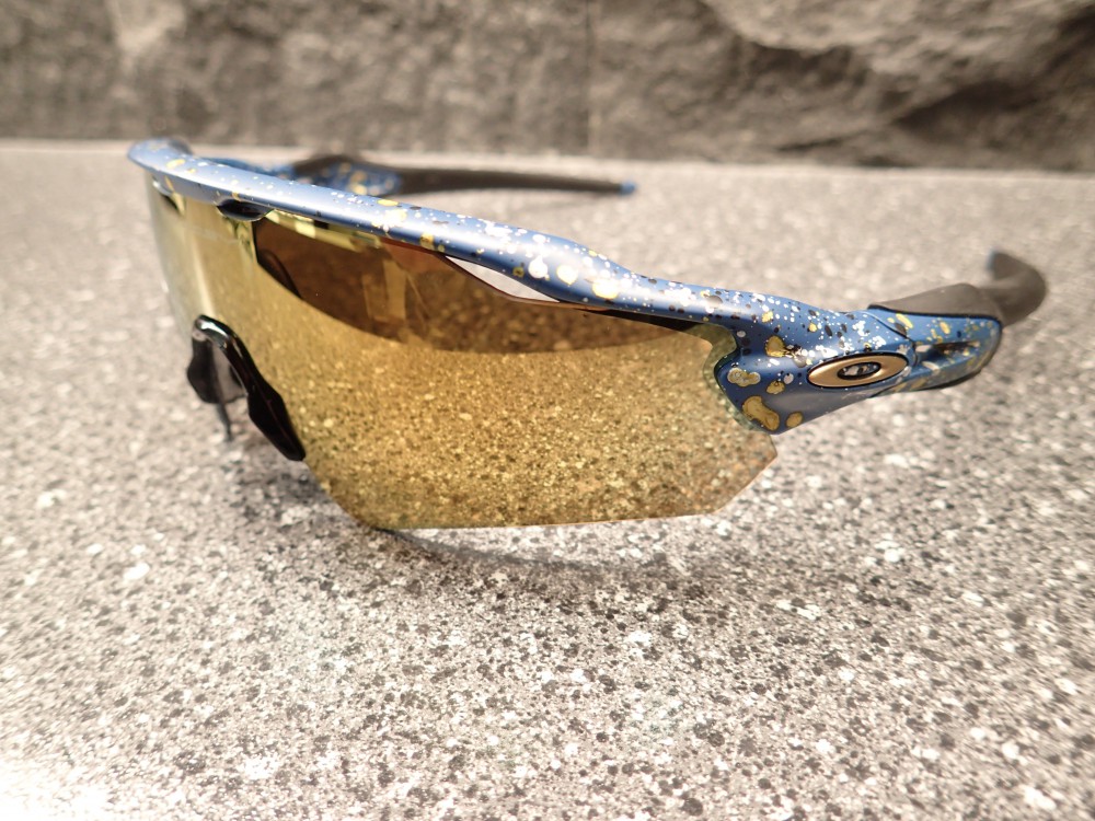 オークリー　oakley スプラッター メタリック　スポーツ　サングラスプリズム