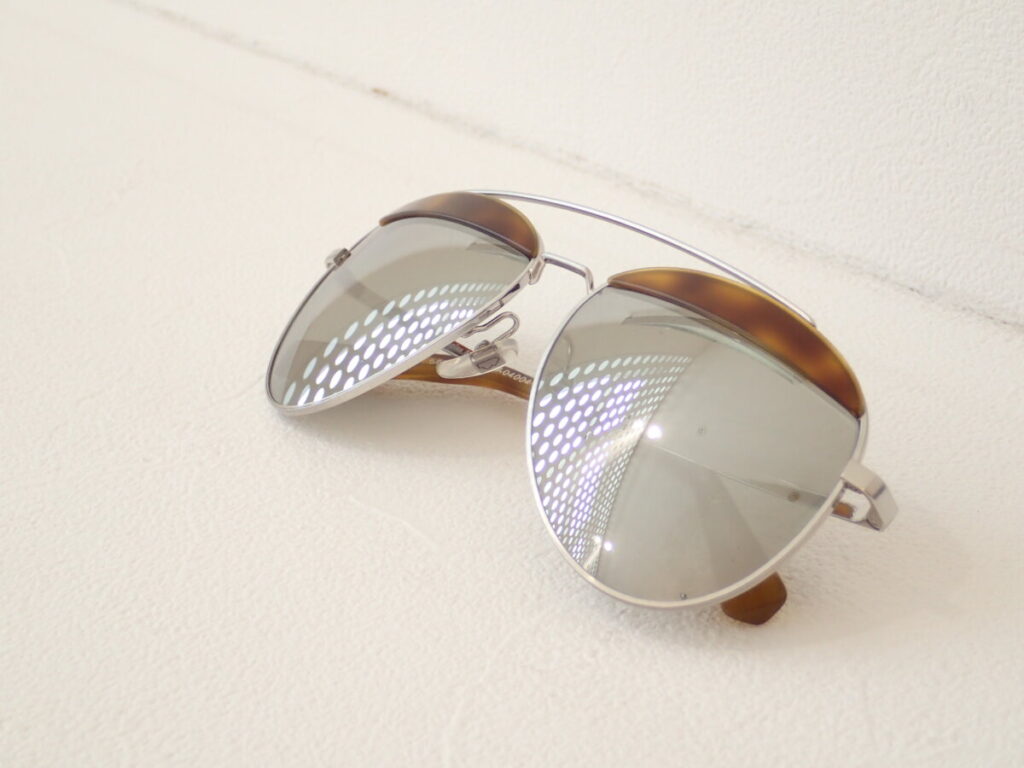 眼鏡ブランド同士の珍しいコラボレーションモデル：アランミクリ×オリバーピープルズ「A04004　PAON」。