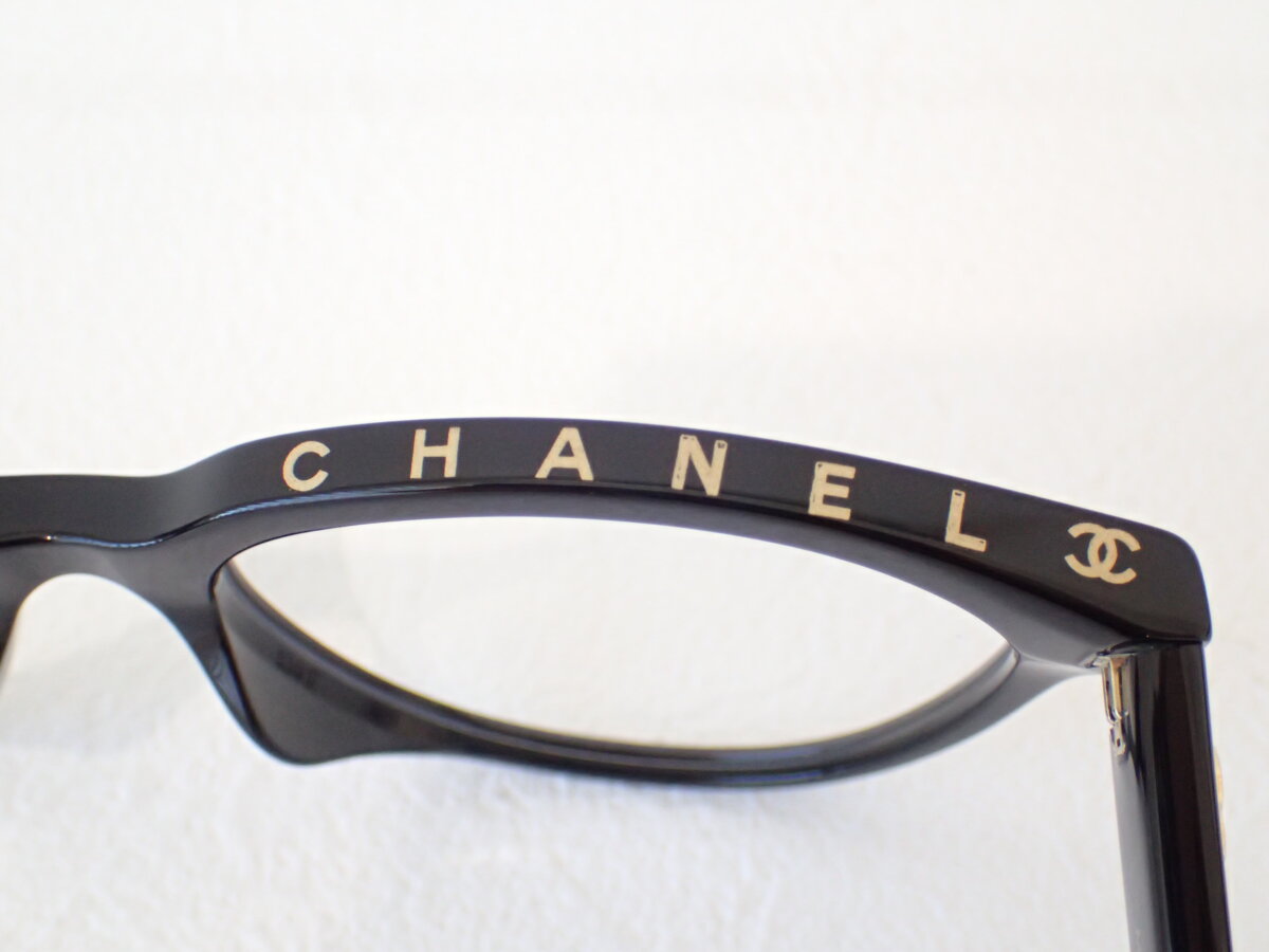 新品未使用品CHANEL 眼鏡用フレーム新作 テンプルCHANELロゴパール付ブラック