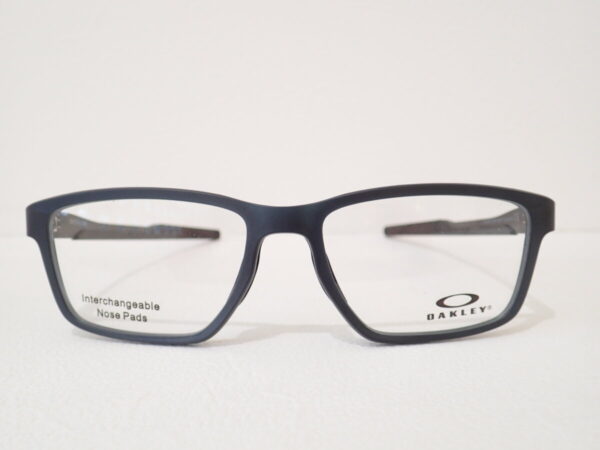 オークリー「METALINK」OX8153 異素材の組み合わさったスポーツメガネ