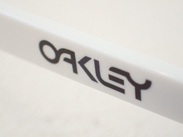 オークリー（OAKLEY）「OO9444F-0157」｜35周年モデルは当時そのままに再現。-OAKLEY 