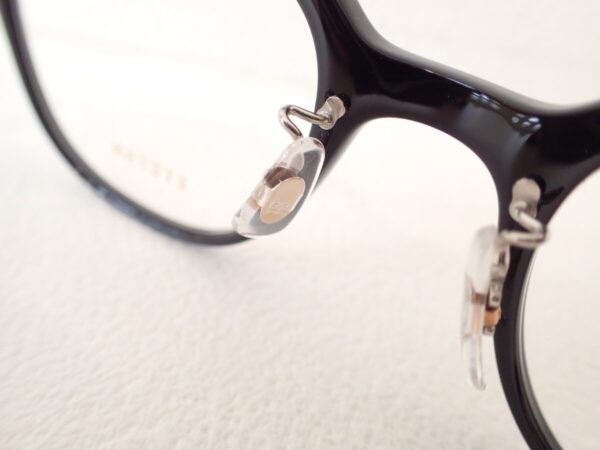 EYEVAN（アイヴァン）から日本人のお顔に合う黒ぶちメガネをご紹介｜【Joans】-EYEVAN 