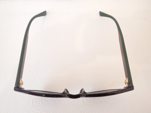 GUCCI（グッチ）よりのGUCCIカラーのサングラスをご紹介｜GG0848SK-GUCCI 