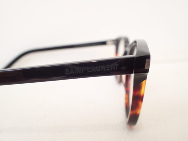 オシャレ度がアップするバイカラーのメガネフレーム｜サンローラン（SAINT LAURENT)「SL30」-SAINT LAURENT 