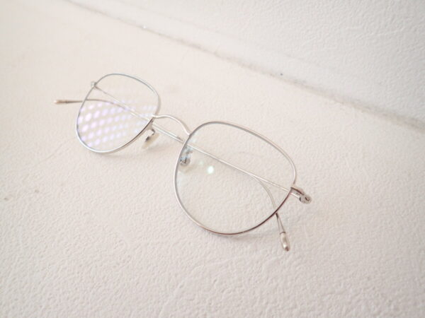 天然素材で作られた絶妙な形の眼鏡｜10アイヴァン（テンアイヴァン）「NO.4」-10EYEVAN 