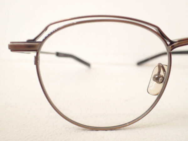 ベース顔・下膨れ顔の方必見！絶妙な玉形のメガネが登場。｜999.9（フォーナインズ）「S-951T」-999.9 