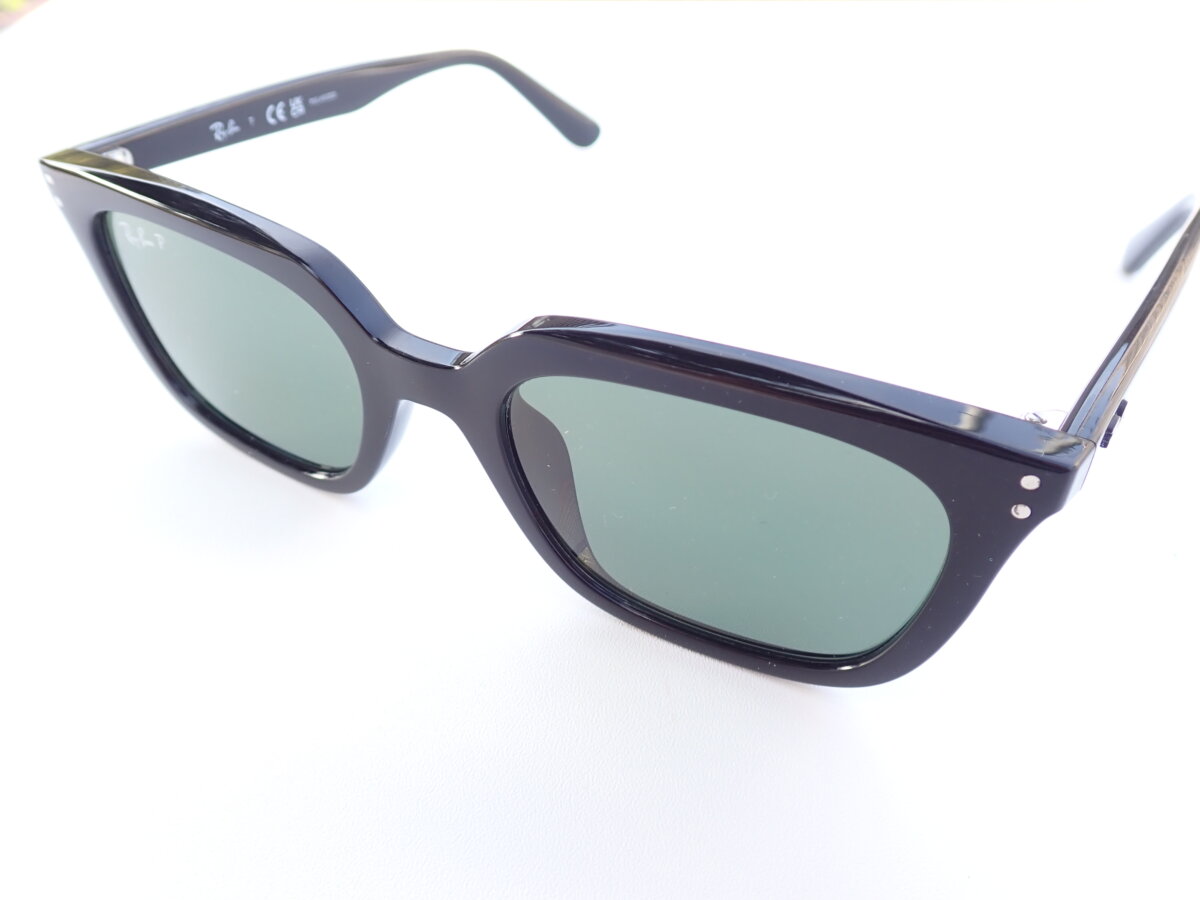 キリっとしたスクエアサングラス｜Ray-Ban（レイバン）「RB4439D」-Ray Ban 