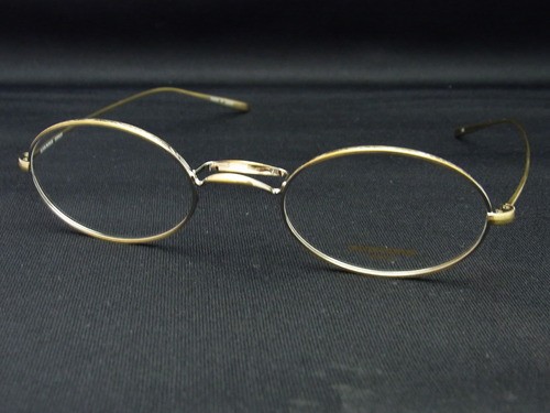 OLIVER PEOPLES Carlon（カーロン）
