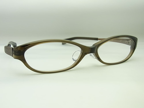 OLIVER PEOPLES Isis